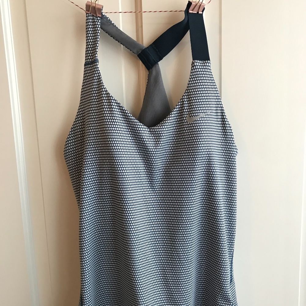 Nike Women's Athletic Racerback Tank Small